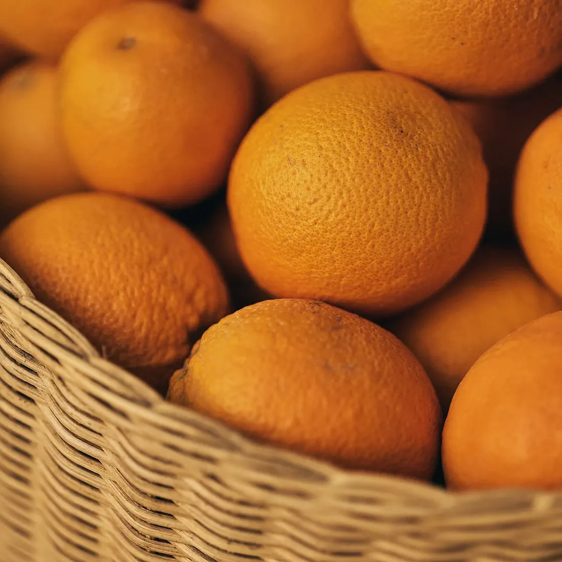 Basket of fresh oranges